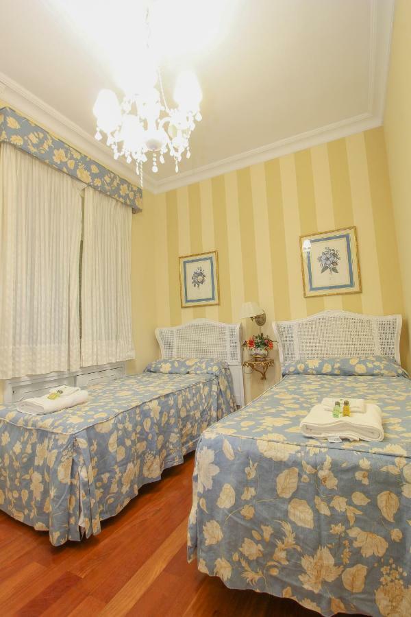 Apartamento La Feria Appartement Sevilla Buitenkant foto