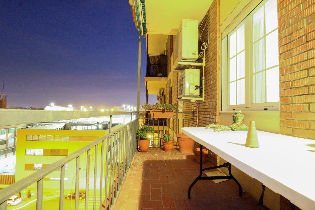 Apartamento La Feria Appartement Sevilla Buitenkant foto