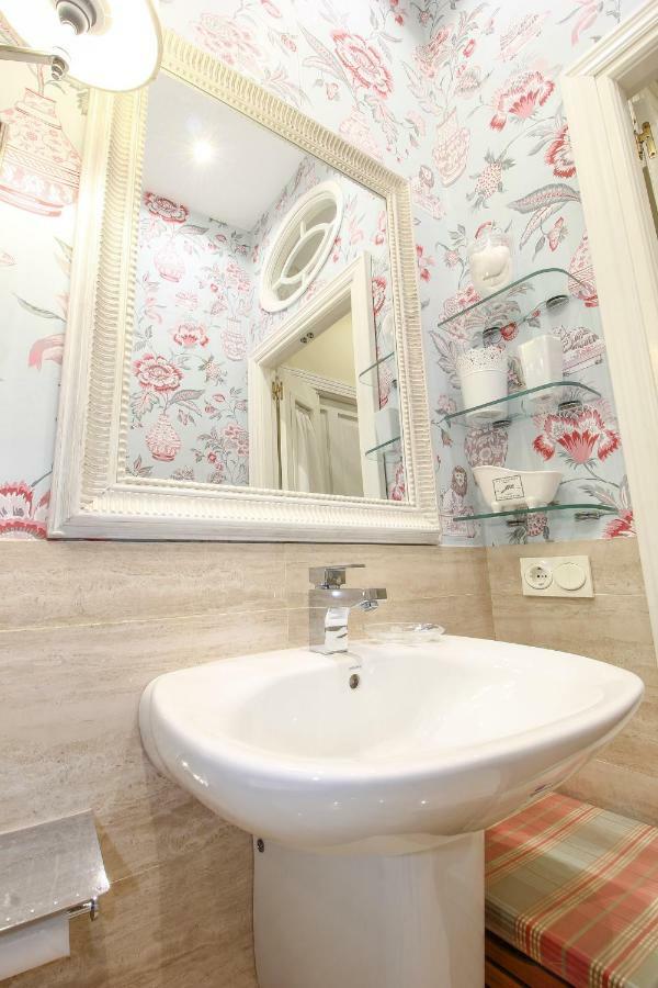 Apartamento La Feria Appartement Sevilla Buitenkant foto