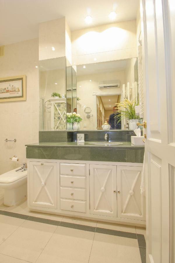 Apartamento La Feria Appartement Sevilla Buitenkant foto