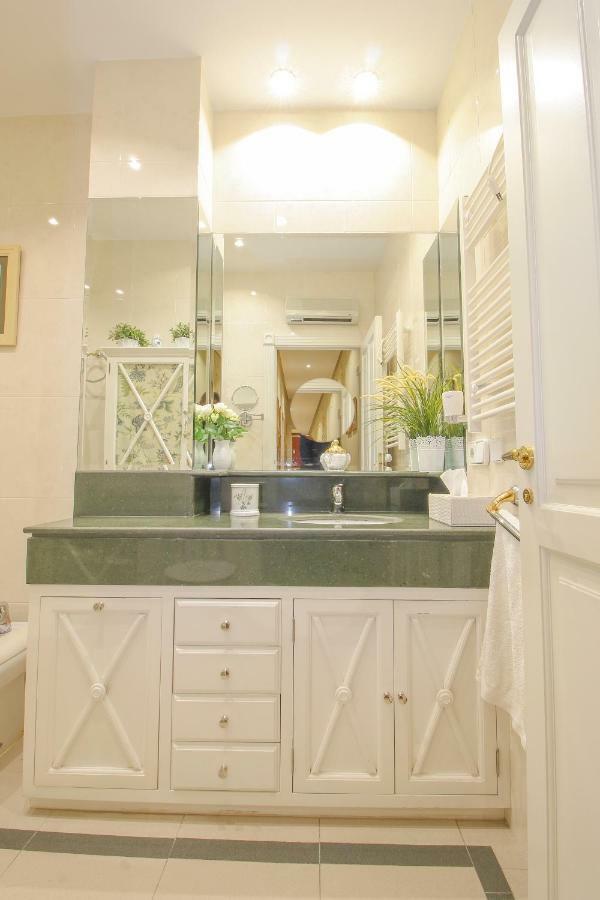 Apartamento La Feria Appartement Sevilla Buitenkant foto